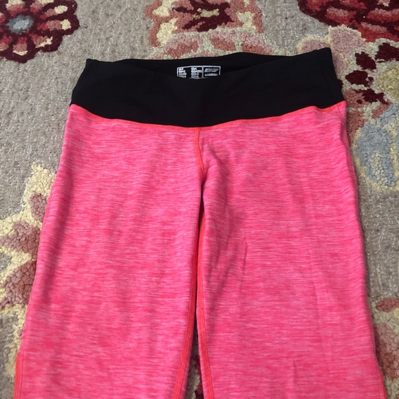 New Balance Leggings - Picture 2 of 5